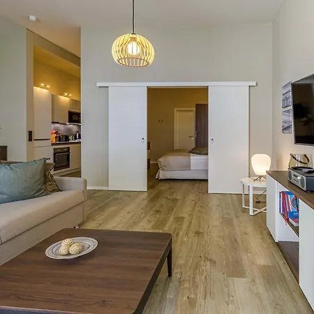 Modernes Ferienapartment Ostseemoewe Mit Westbalkon